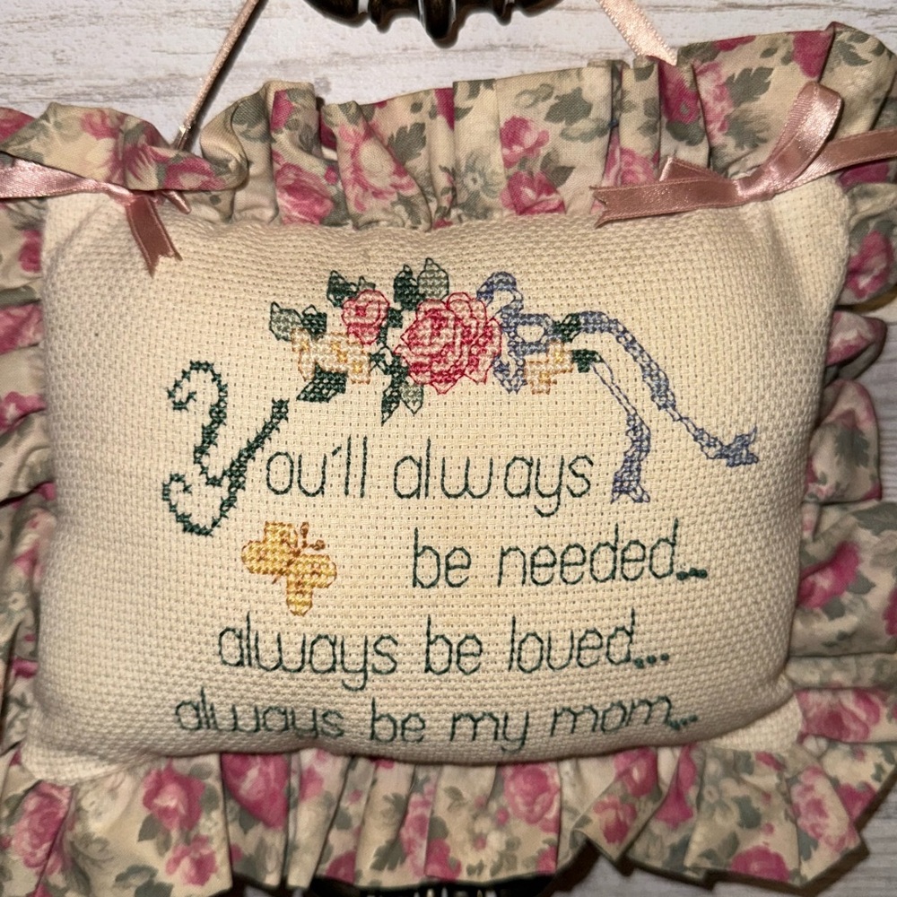 Embroidered Floral Sentiment Pillow - Pink & Cream